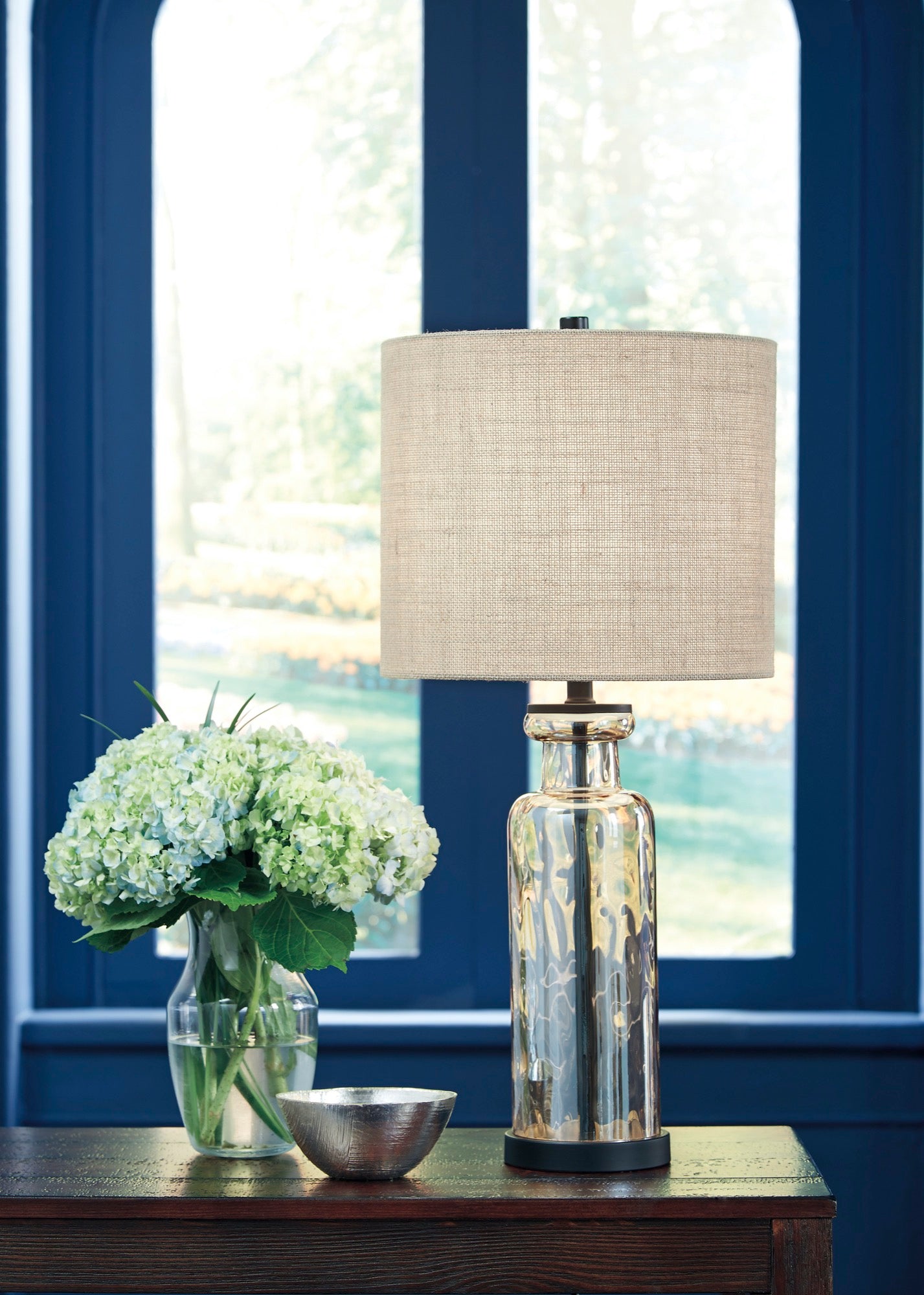 Laurentia Glass Table Lamp