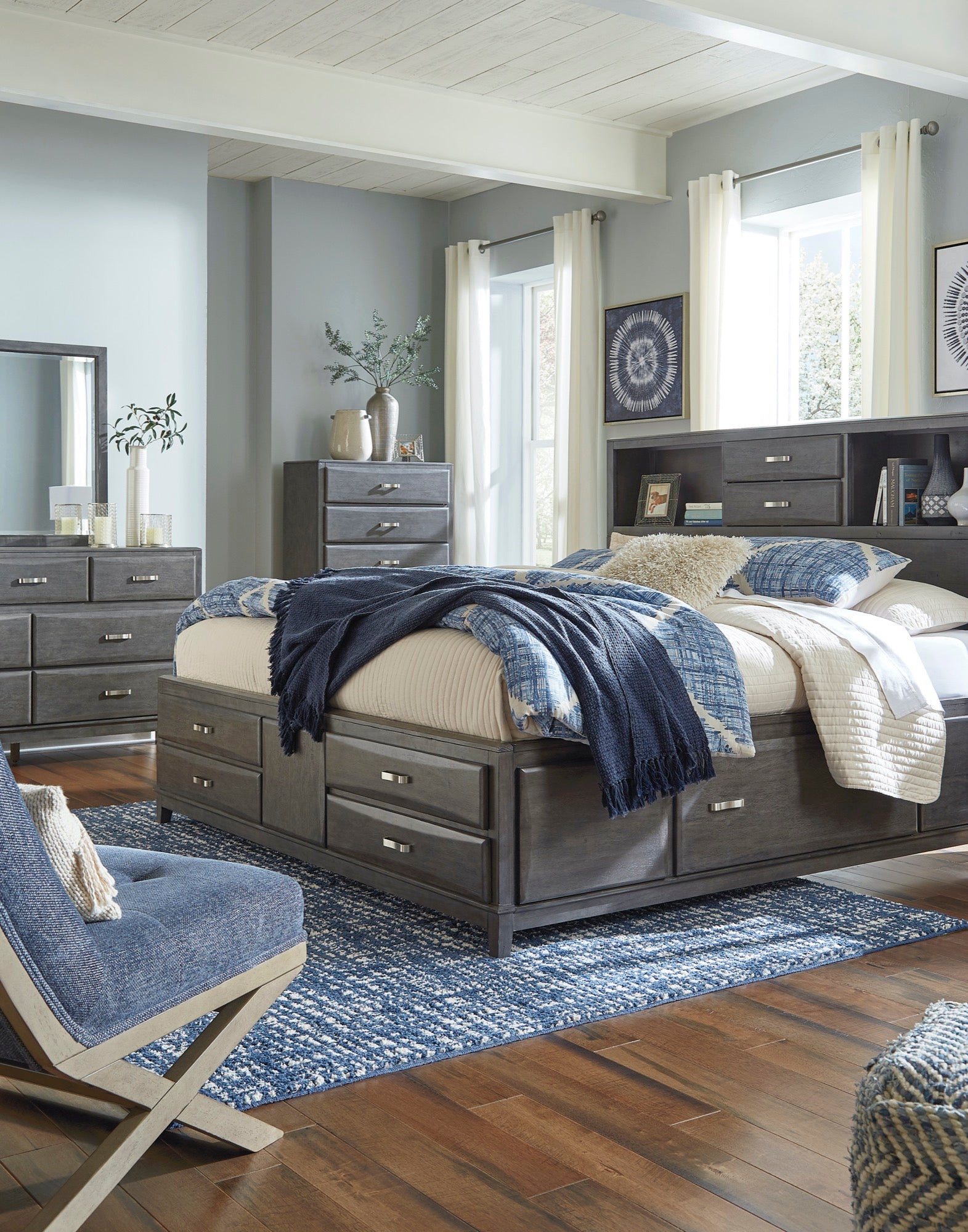 Caitbrook Queen Storage Bed