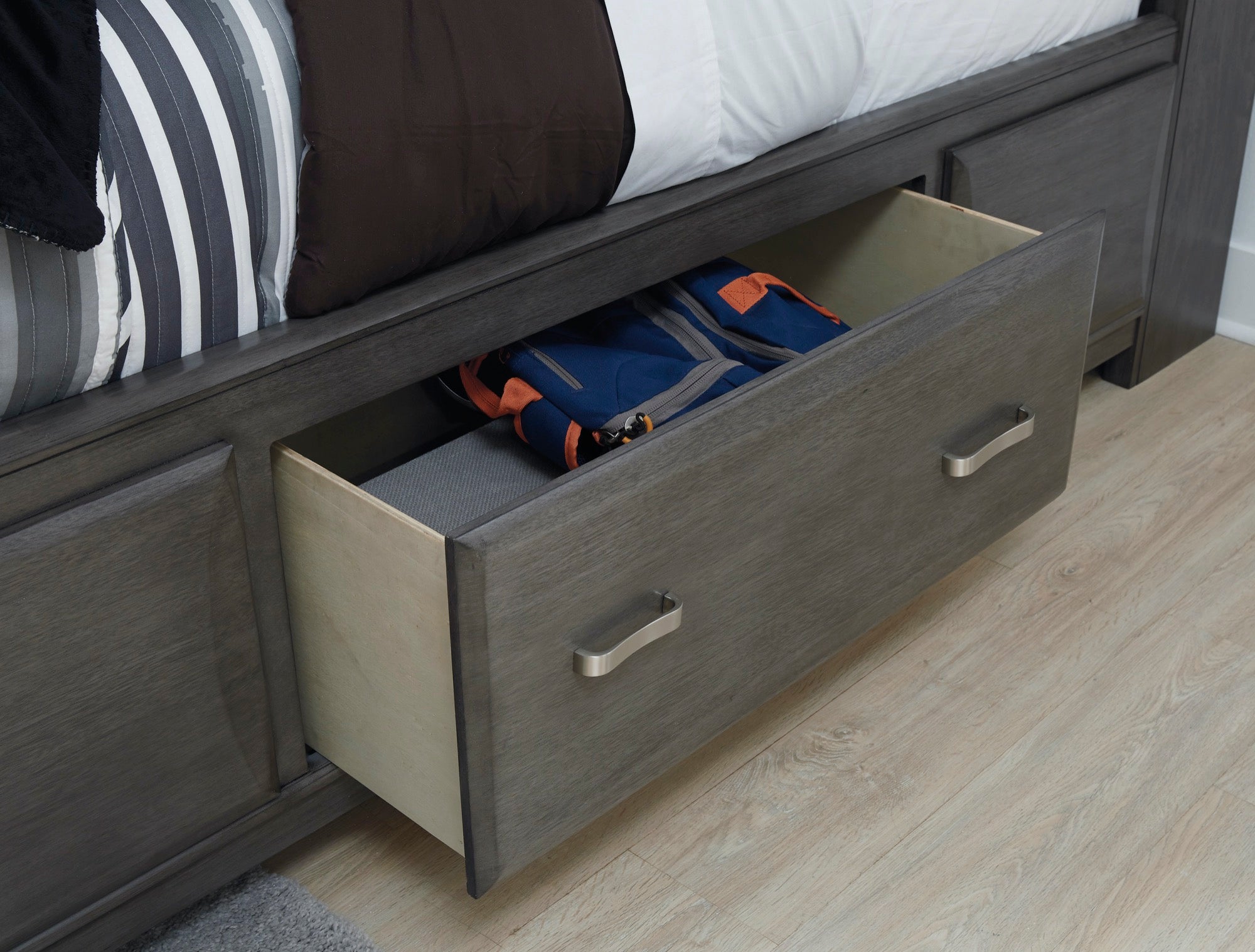 Caitbrook Queen Storage Bed