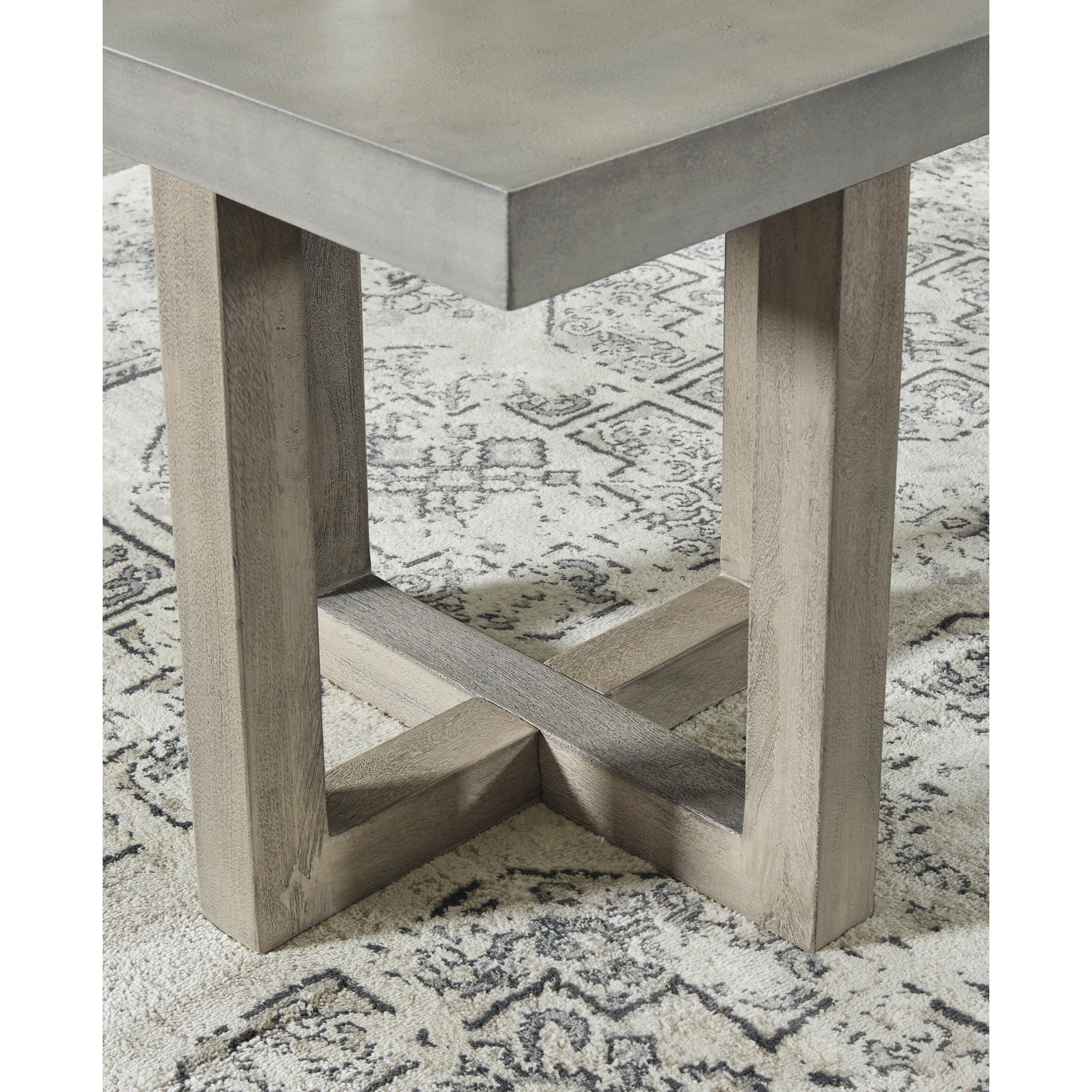 Lockthorne End Table